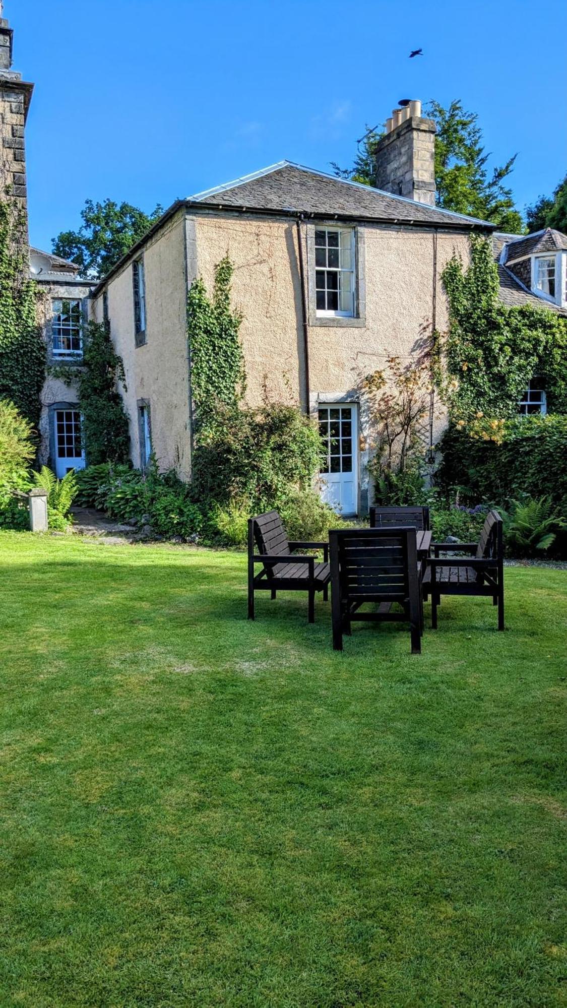 Powis House Mid Cottage Stirling Bagian luar foto